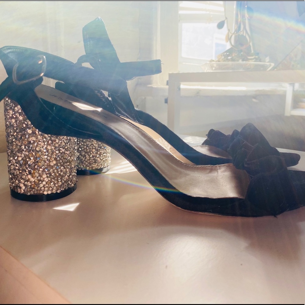 Gemstone & Velvet Block Heel (Wide Width)